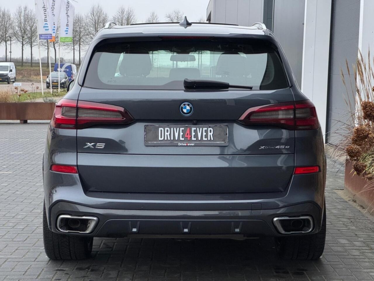 BMW X5 xDrive45e M PACK PANO NAVI CAMERA LED LEDER SPORTVELGEN