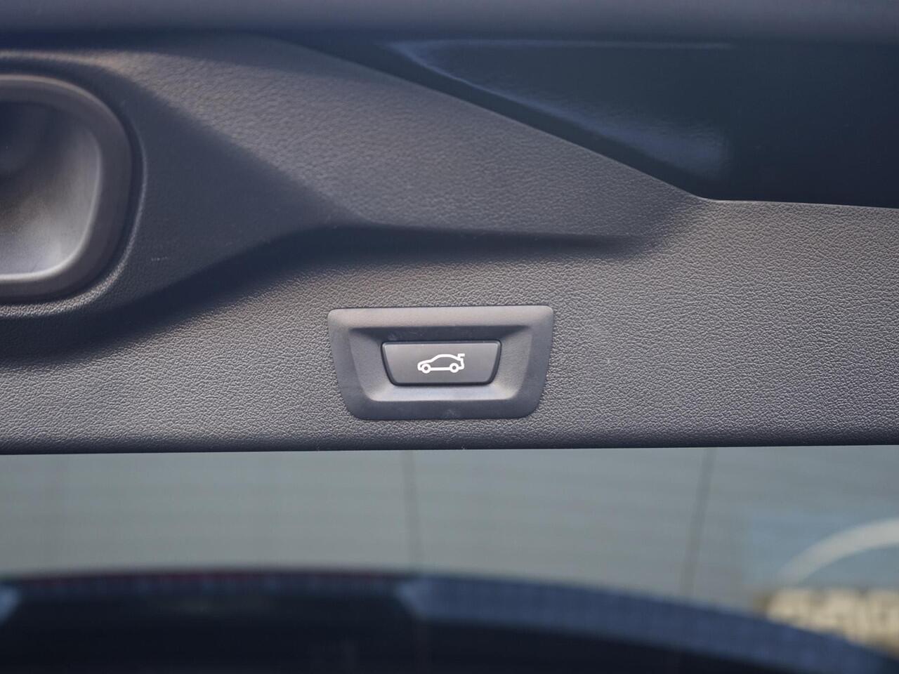 BMW X5 xDrive45e High Executive M sport / 1e Eig / Dealeronderh / Pano / 22 inch / LED / 360 camera / Alarm klasse 3 / Memory / Stoelverw / Shadow line