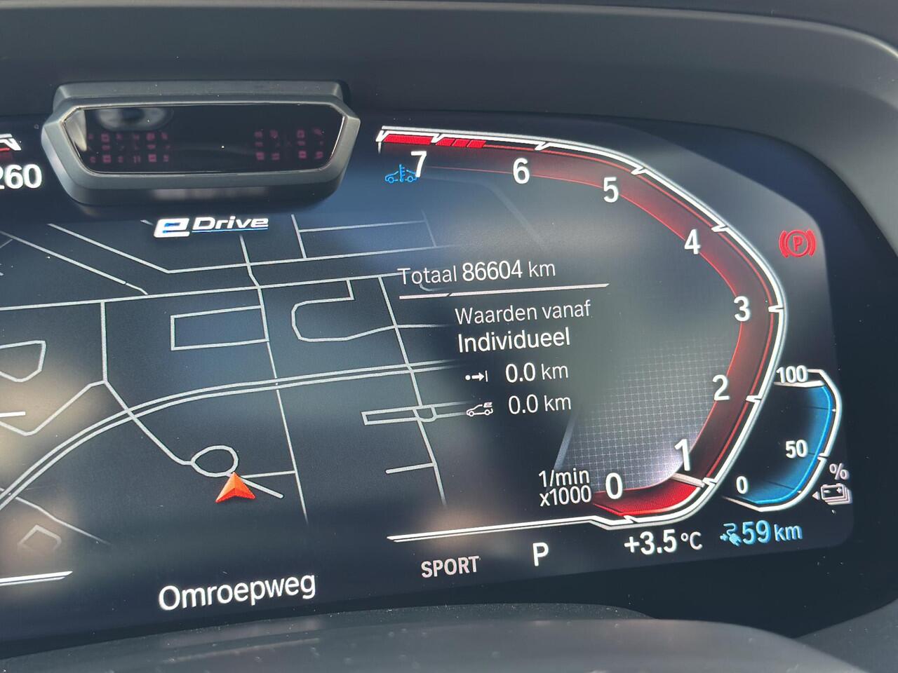 BMW X5 xDrive45e High Executive M-Schaalstoel | Autopilot | Panodak | Head up | Keyless | Laser