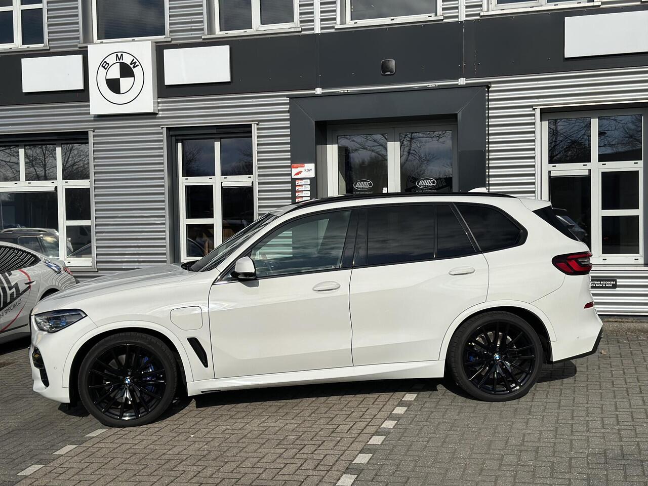 BMW X5 xDrive45e High Executive M-Schaalstoel | Autopilot | Panodak | Head up | Keyless | Laser