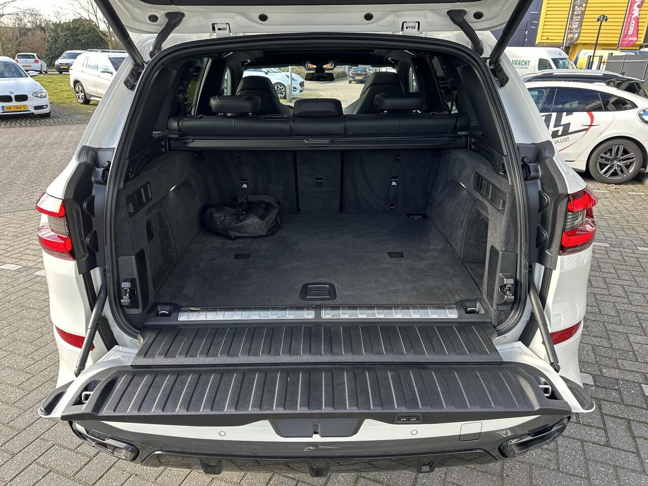 BMW X5 xDrive45e High Executive M-Schaalstoel | Autopilot | Panodak | Head up | Keyless | Laser