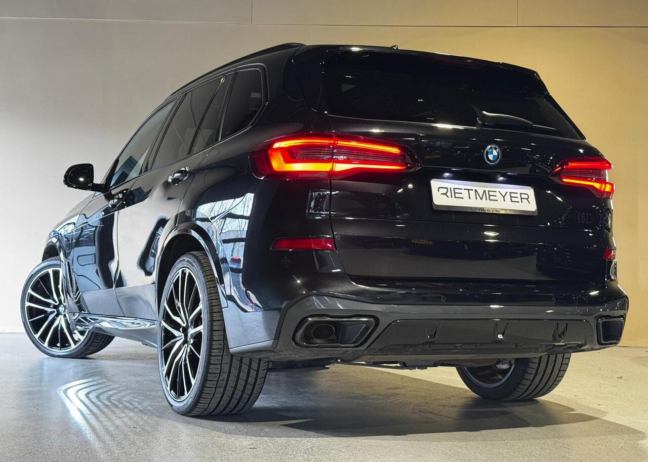 BMW X5 xDrive45e M-sport High Executive |Pano |Carbon int. |M perf. zetels |Skylounge |Luchtvering |HUD |Stoelverkoel. |Memory |360°