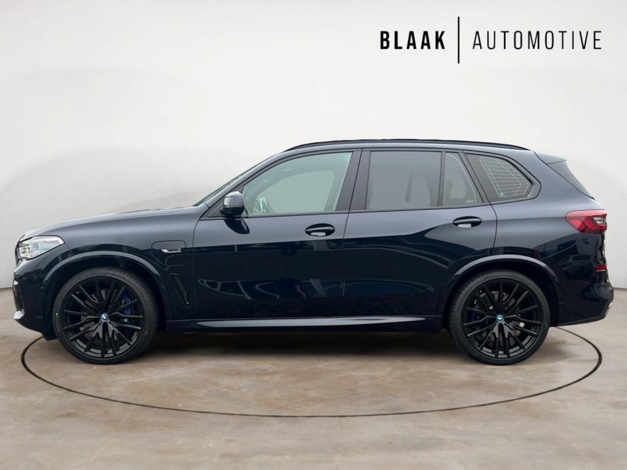 BMW X5 xDrive45e High Executive M-Sport | luchtvering | panoramadak