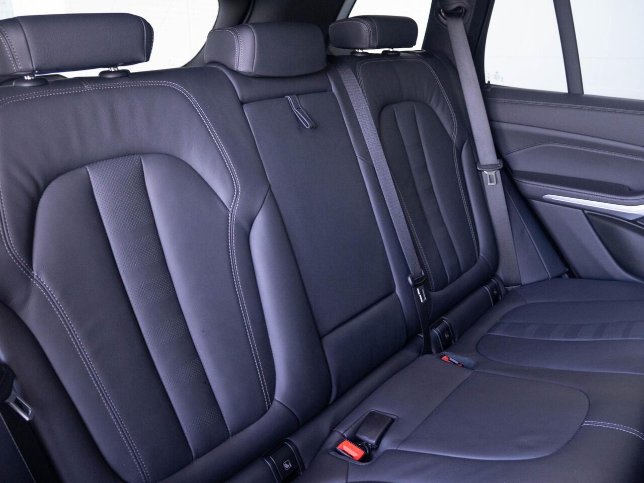 BMW X5 xDrive45e | High Executive | M Sportpakket | Innovationspakket | Comfort Access | Panoramadak | Stoelverwarming | Head-Up Display | 21''