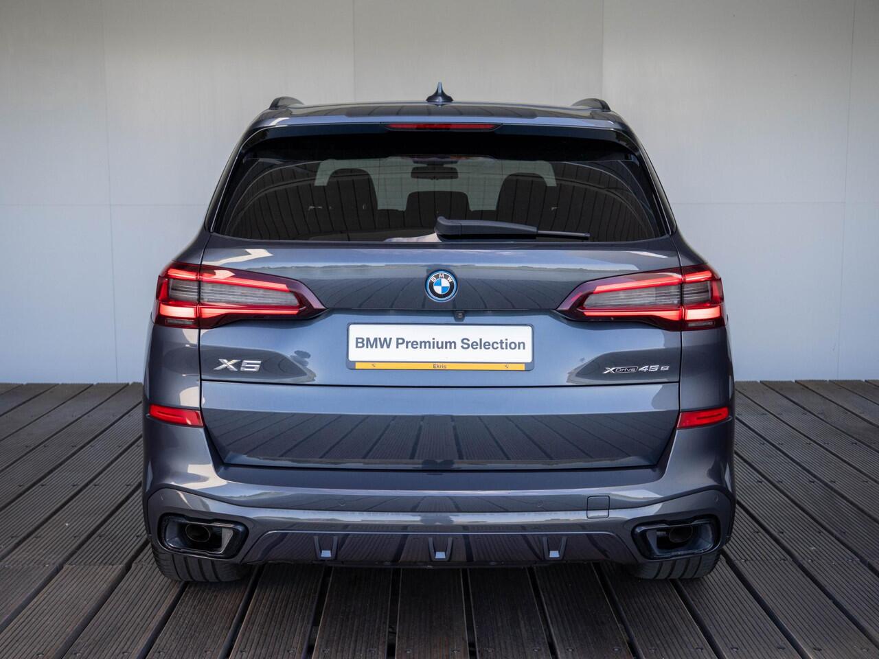 BMW X5 xDrive45e | High Executive | M Sportpakket | Innovationspakket | Comfort Access | Panoramadak | Stoelverwarming | Head-Up Display | 21''