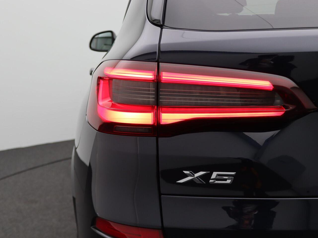 BMW X5 xDrive45e High Executive | M Sportpakket | Safety Pack | BMW Personal CoPilot Pack | Integral Active Steering | Panoramadak | Driving Assistant Professional | Head Up Display | HiFi | 22''