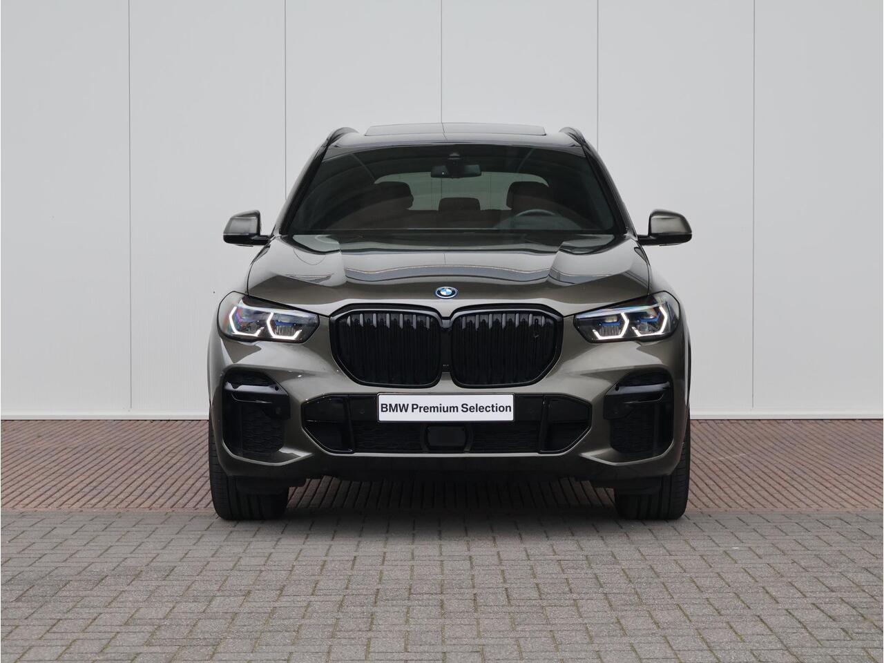 BMW X5 xDrive45e High Executive / M-Sportpakket / Softclose / Panoramadak / Bowers & Wilkins / 21'' /