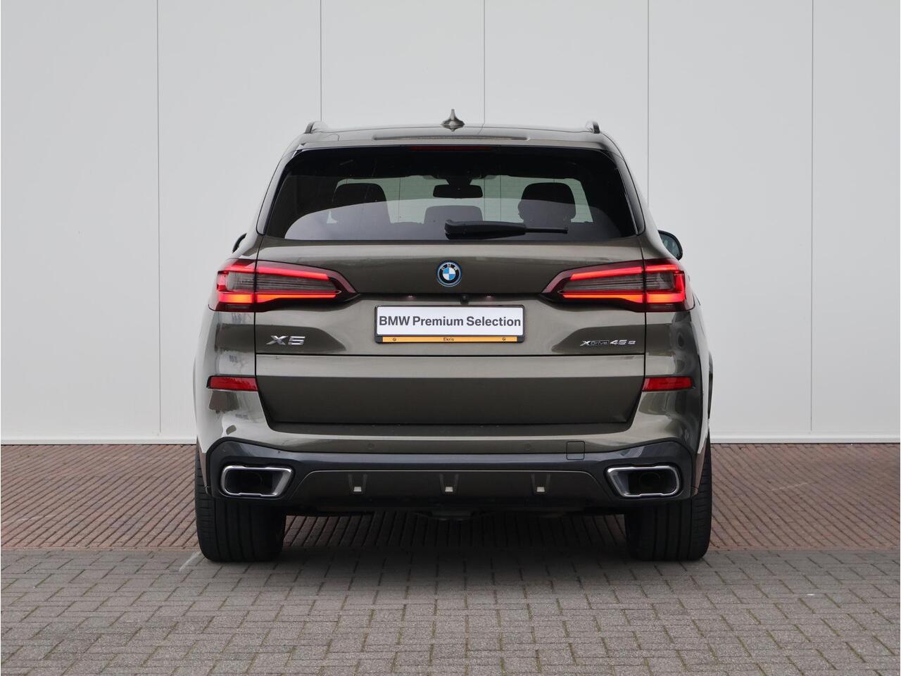 BMW X5 xDrive45e High Executive / M-Sportpakket / Softclose / Panoramadak / Bowers & Wilkins / 21'' /