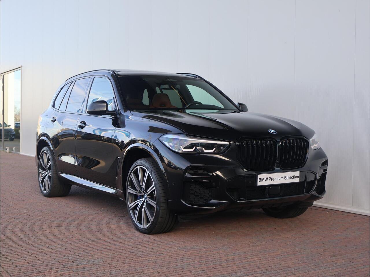 BMW X5 xDrive45e High Executive / M-Sportpakket / Harman Kardon / M-Stoelen / Head Up Display / 22'' /