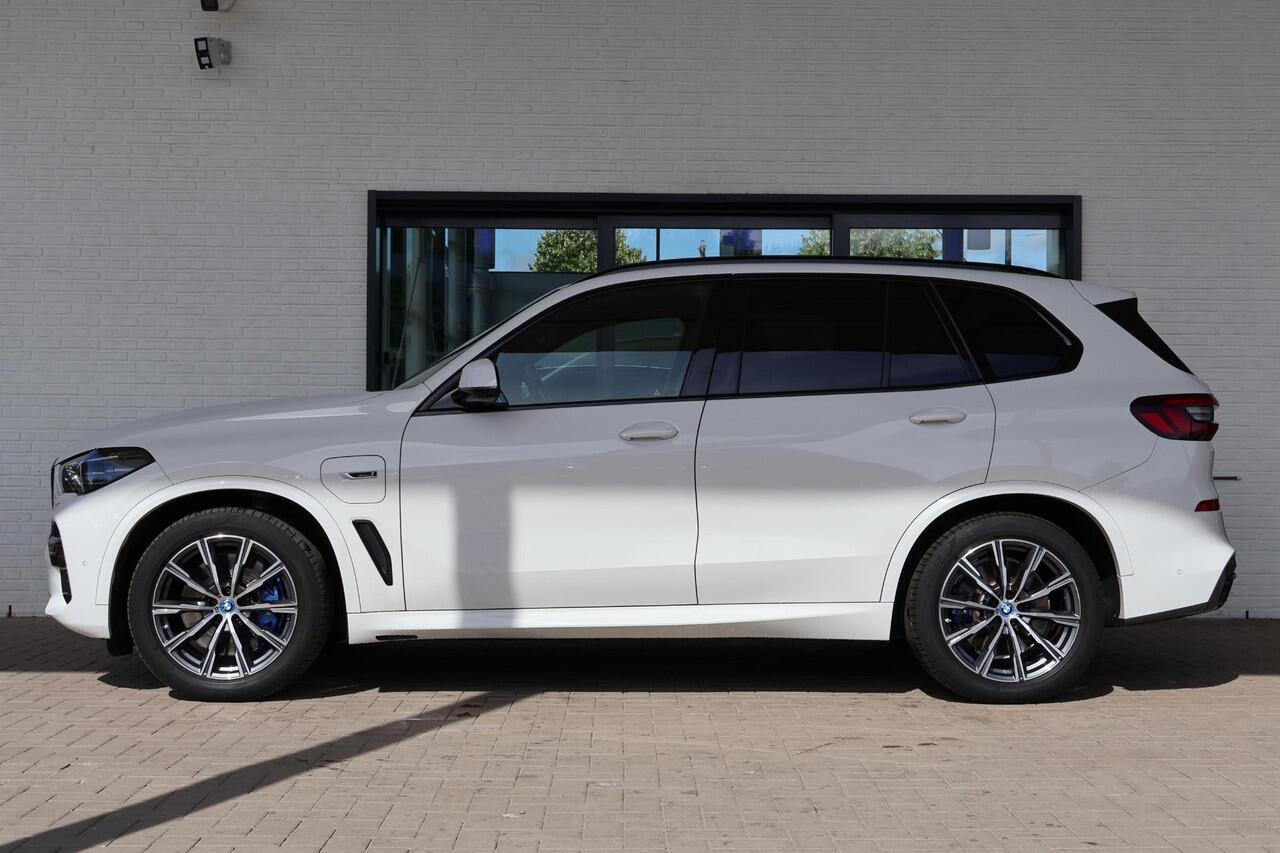 BMW X5 xDrive45e High Executive | M Sportpakket | Panorama Dak | Driving Assistant Plus