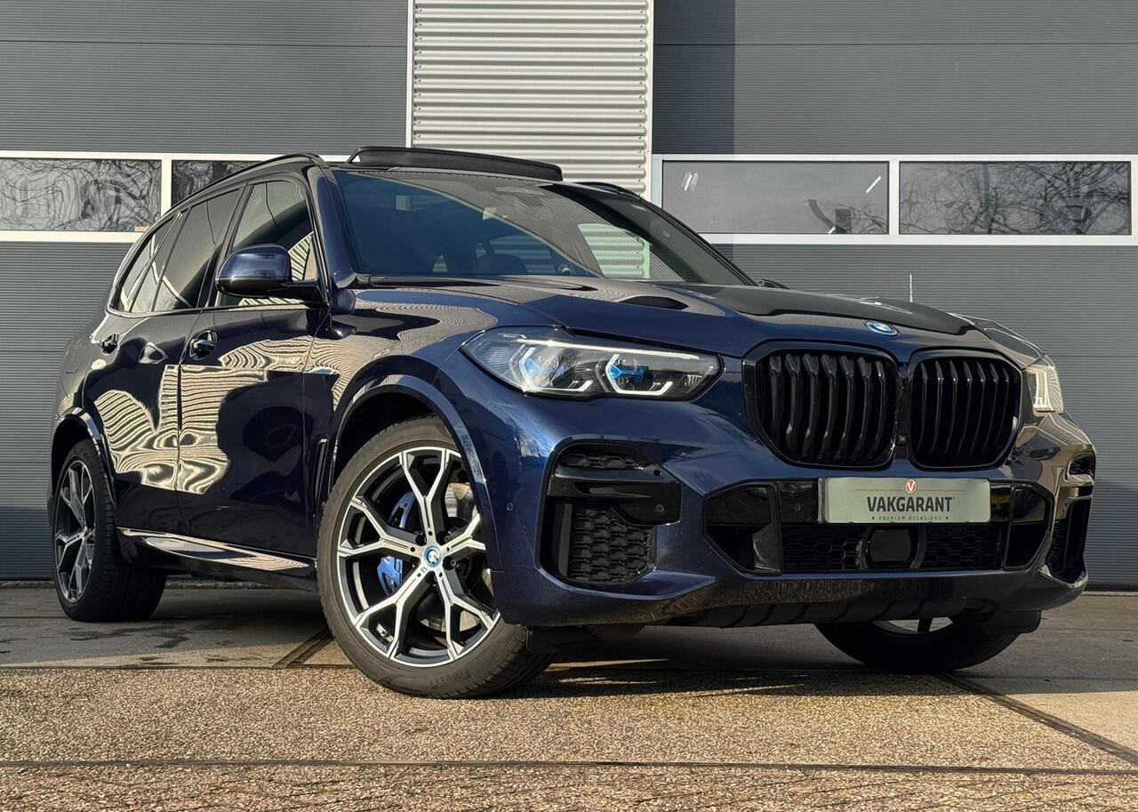 BMW X5 xDrive45e High Executive |Pano |Achterasbesturing |M Perf. stoelen |Carbon inter. |Head-Up |H&K |360° |Massage |Stoelverkoeling |Sfeer