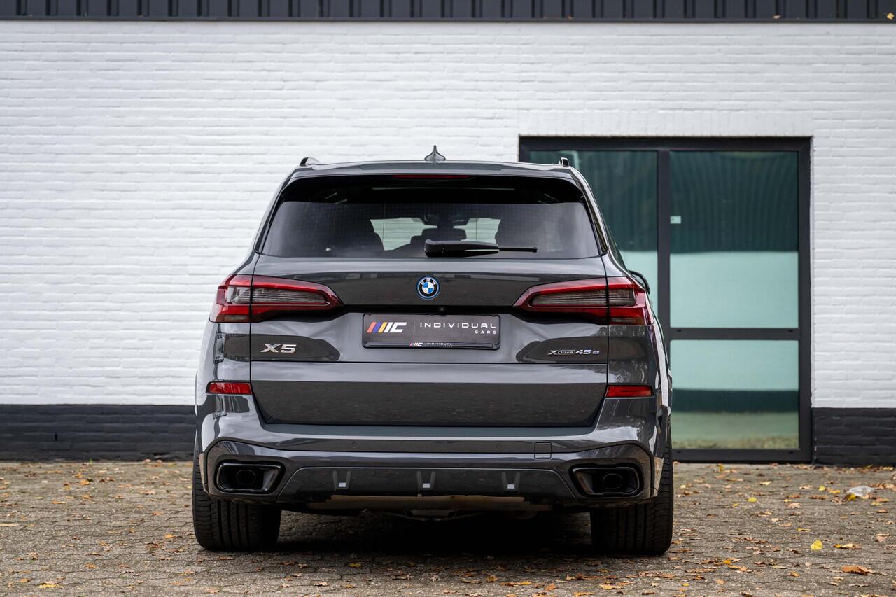 BMW X5 xDrive45e M-Sport 4-Wielsturing B&W CoPilot Carbon