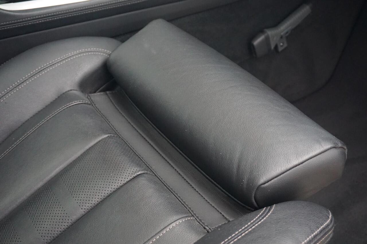 BMW X5 xDrive45e High Executive M Sportpakket 22'' / Panoramadak / Laserlight / Comfortstoelen / Trekhaak / Driving Assistant Professional