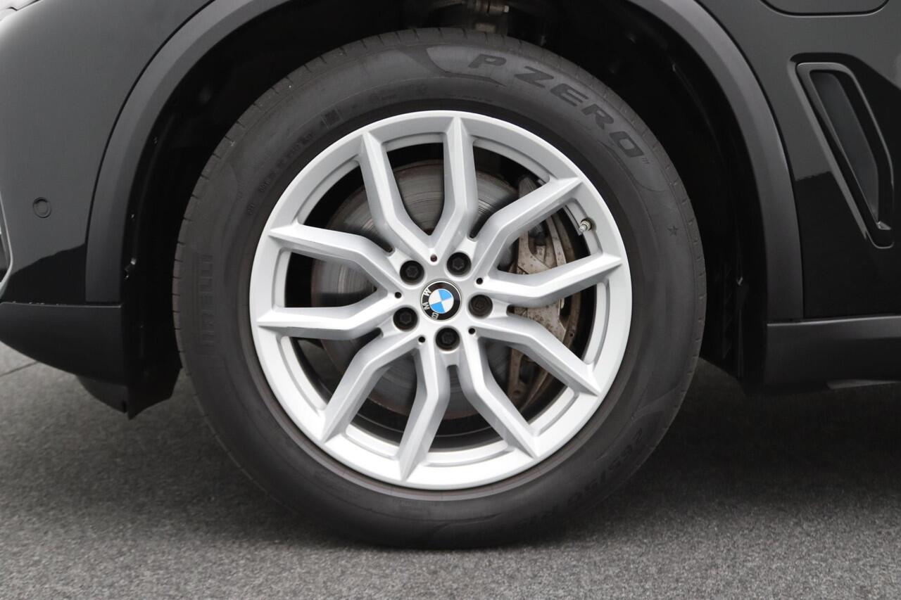 BMW X5 xDrive45e Executive | Integral Active Steering | Panoramadak | Elektrisch Verstelbare Stoelen | Driving Assistant Professional | Bowers & Wilkins | 19''