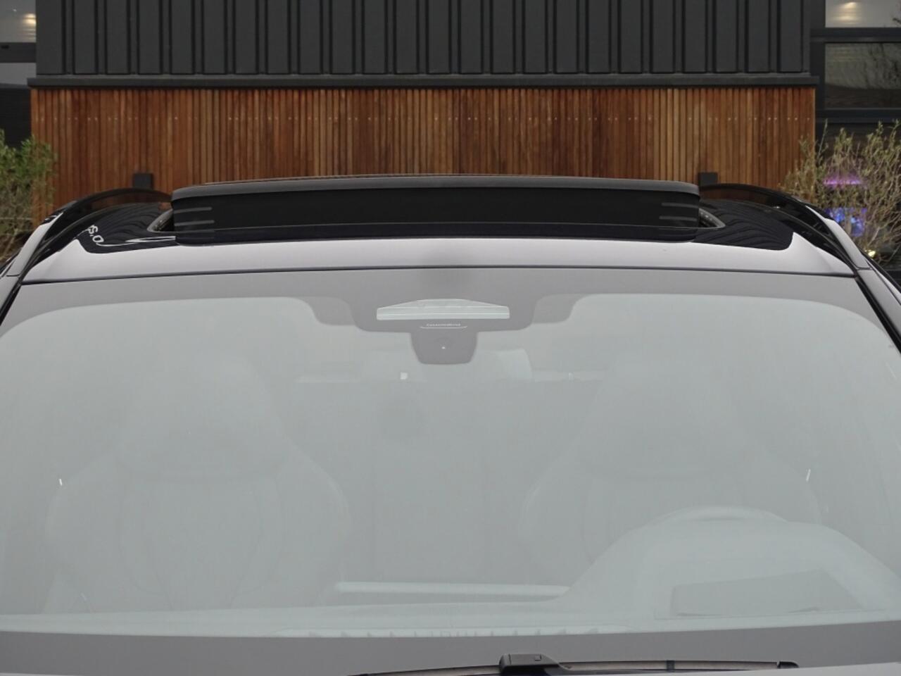 BMW X5 45e 394PK X-drive M-Sport / skylounge / carbon / laser / 360°