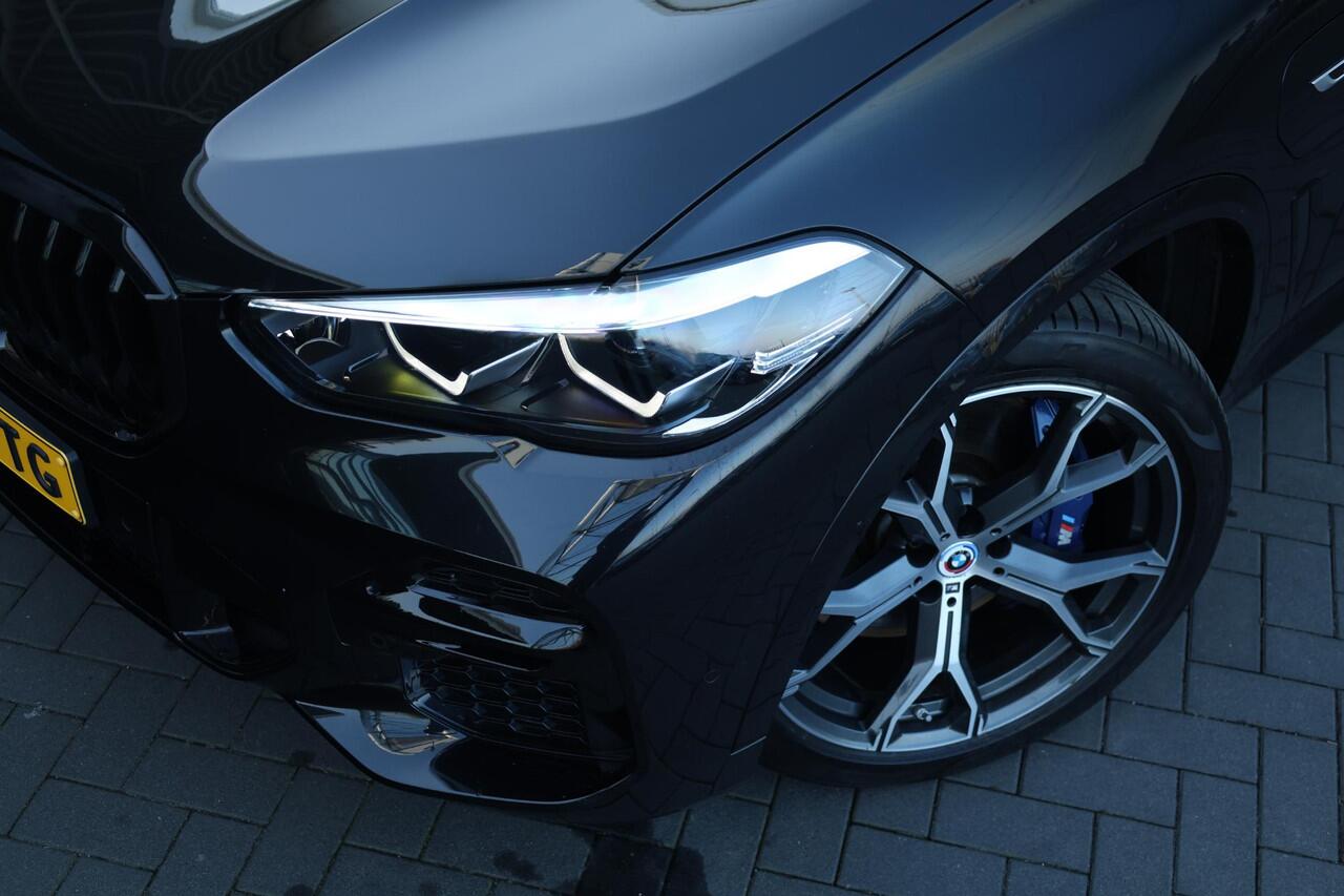 BMW X5 xDrive45e High Executive M Sportpakket/ Trekhaak/ Panoramadak/ Stoelverwarming Voor-Achter/ HiFi/ Active Cruise Control/ Head-Up/ 21"LMV