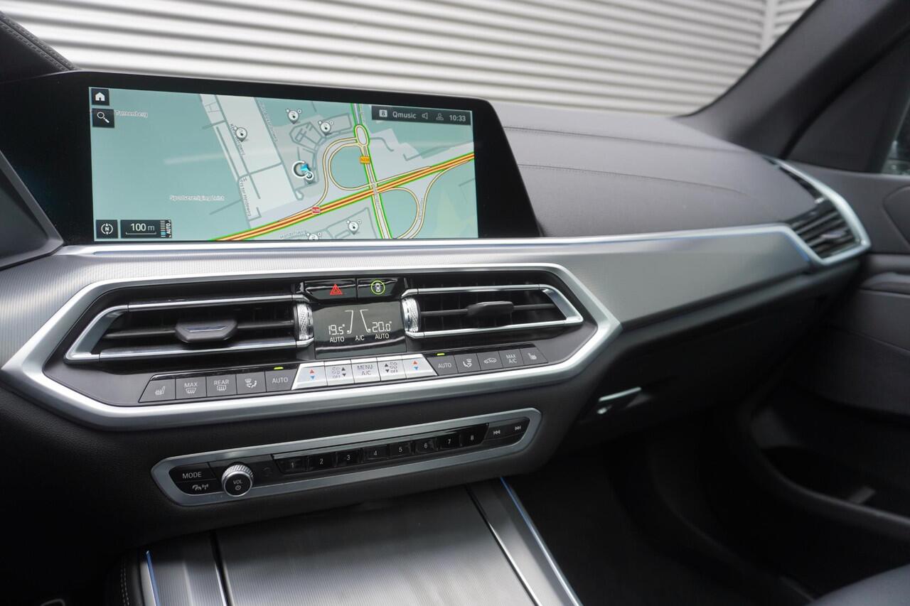 BMW X5 xDrive45e M Sportpakket | Glazen panoramadak | BMW Head-Up Display | Driving Assistant | BMW Laserlight | Driving Assistant