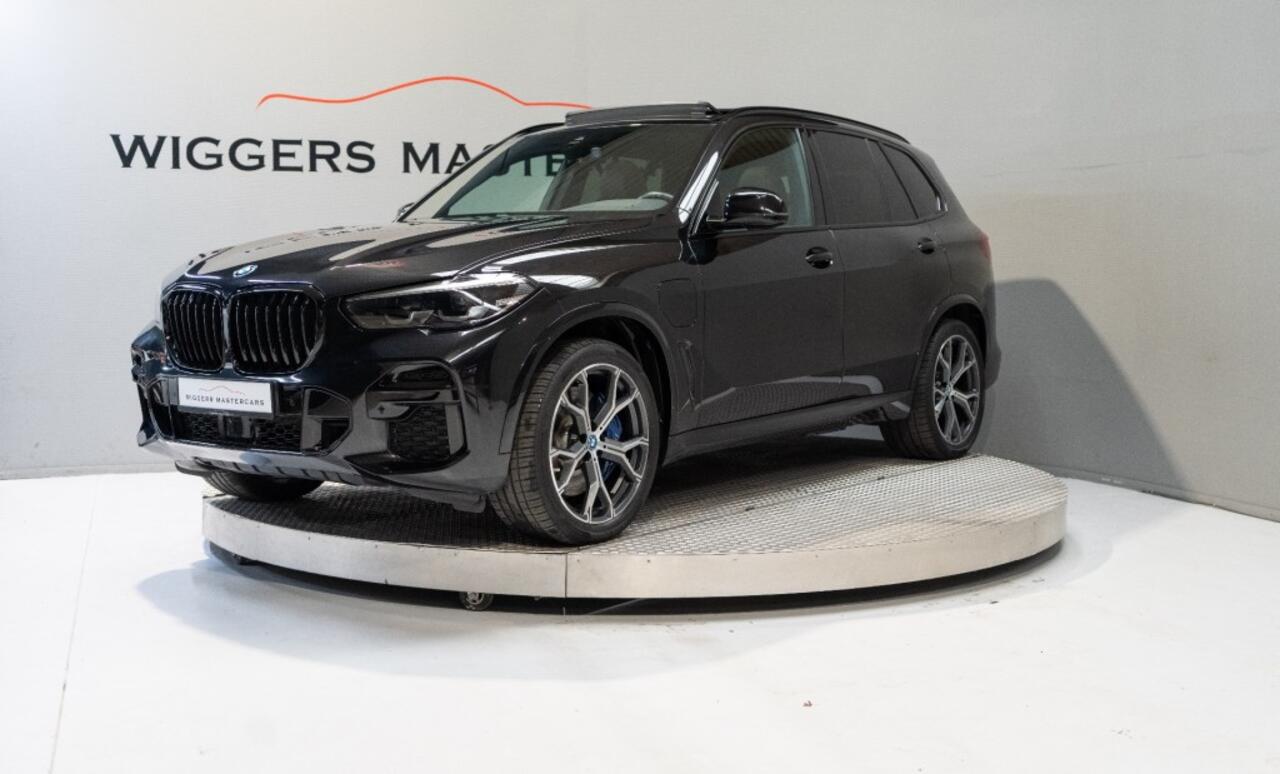 BMW X5 45e Hybrid 394 PK HIGH Executive, M-sportpakket, Panodak, 21 Inch, El.trekhaak, Camera, BTW