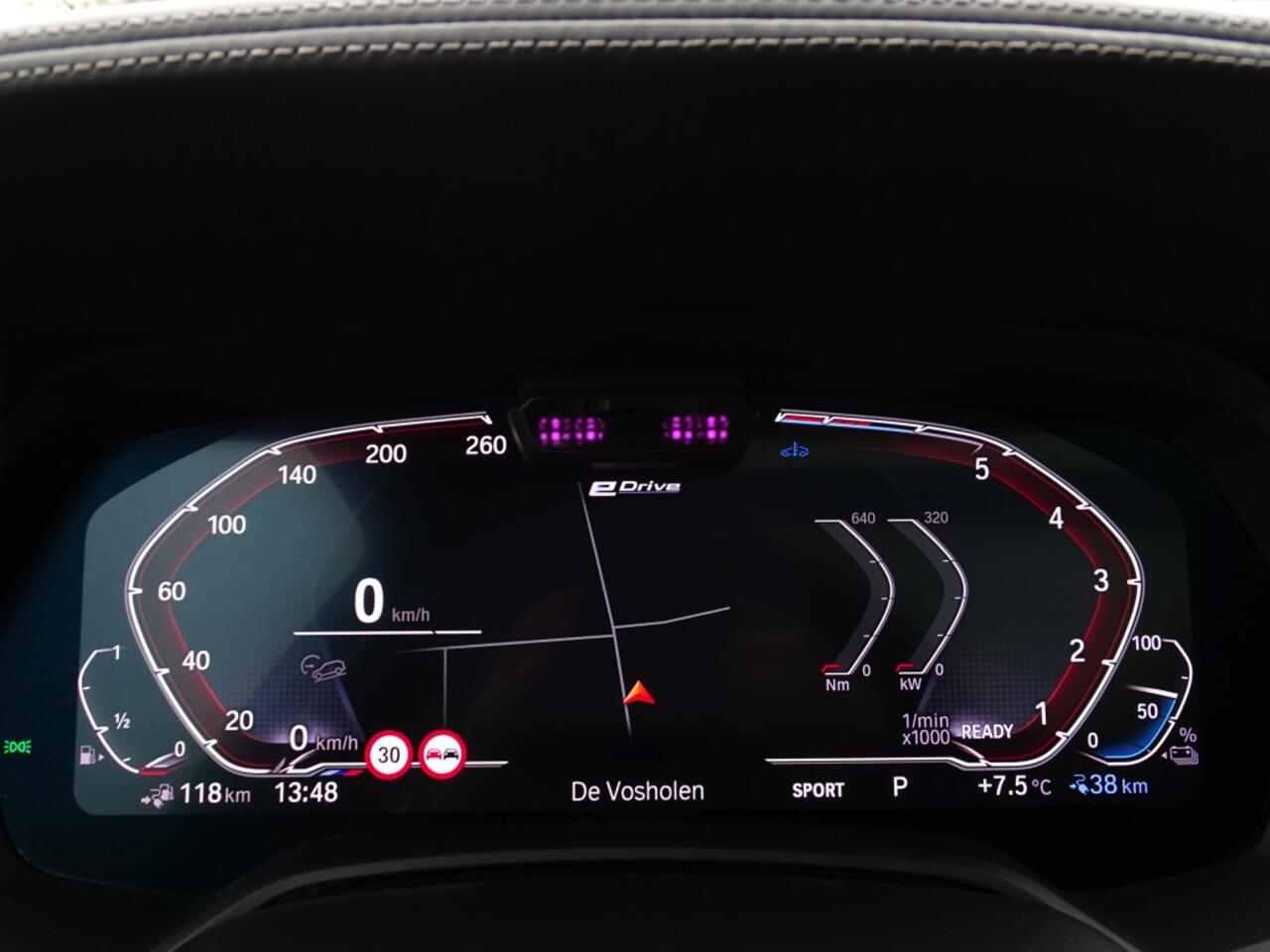 BMW X5 45e 394PK M-Sport / M- Individual / Skylounge / Laser / 360°