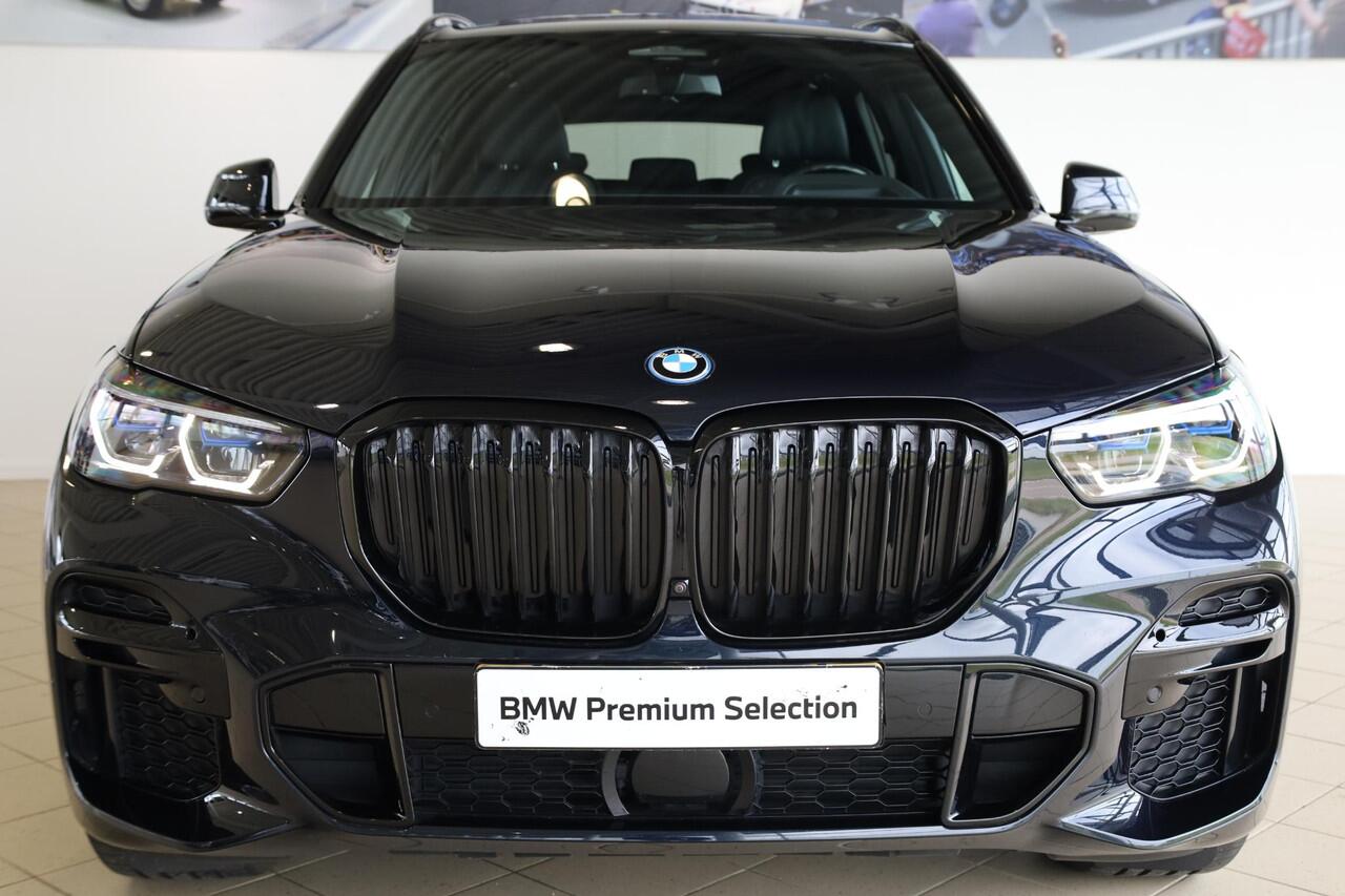 BMW X5 xDrive45e M Sport | Panoramadak | Soft-Close | Laserlight | Driving Assistant Professional | Head-Up