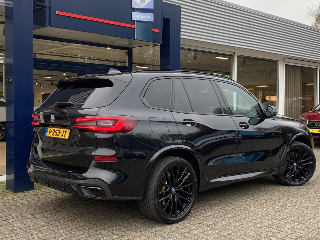 BMW X5 xDrive45e High Executive / Automaat / NL-Auto / 1e-Eigenaar / BTW verrekenbaar / Dealer-Onderhouden / M-Pakket / Shadow-Line / Vol-Leder / Head-Up Display / Laser-LED lichten / Luchtvering / Open-Panodak / Adaptieve Cruise-Control met Stop&Go en Stuurhulp