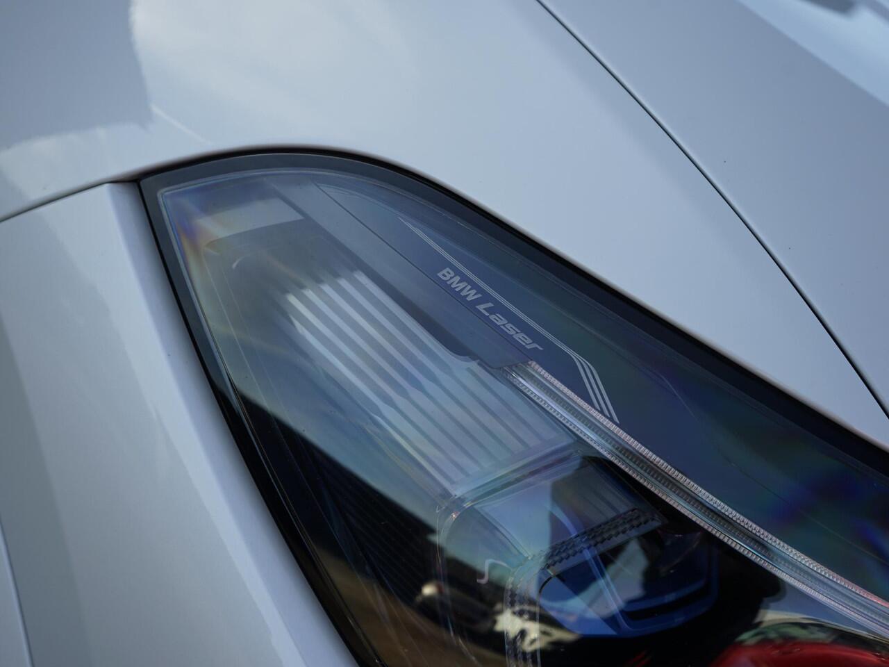 BMW X5 xDrive45e High Executive 1e Eig / Dealeronderh / Massage / Pano / achterasbesturing / Merino / Softclose / Ventilatie / 22inch / Laser / Parking prof / Driving prof