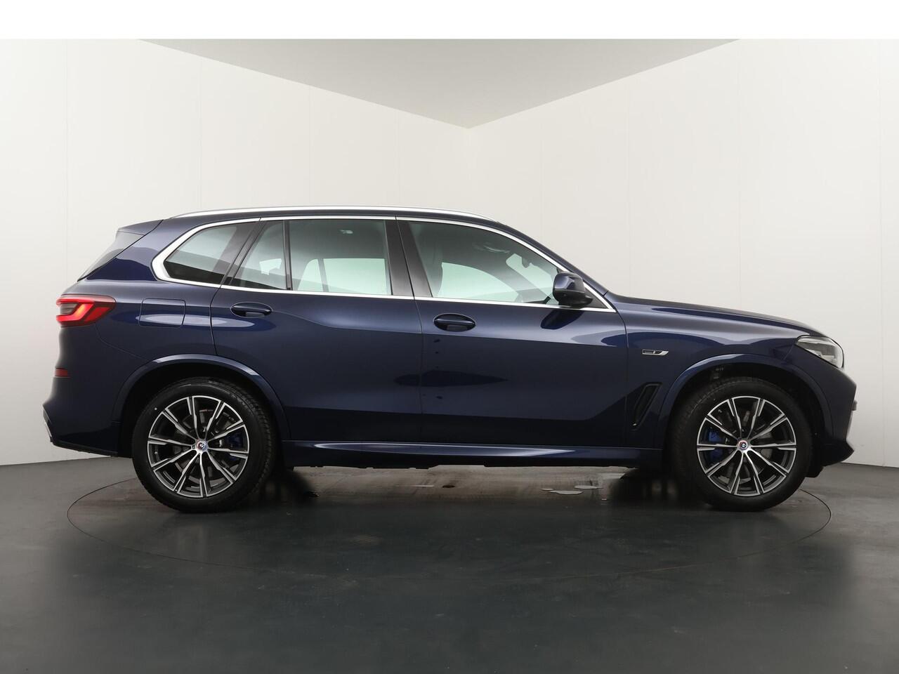 BMW X5 xDrive45e High Executive | M-Sportpakket | Trekhaak | Driving Assistant Plus | Comfort Acces |
