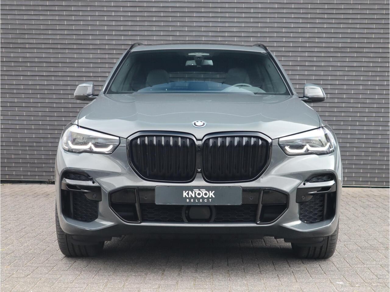 BMW X5 xDrive45e High Executive / Panodak / Camera / Trekhaak