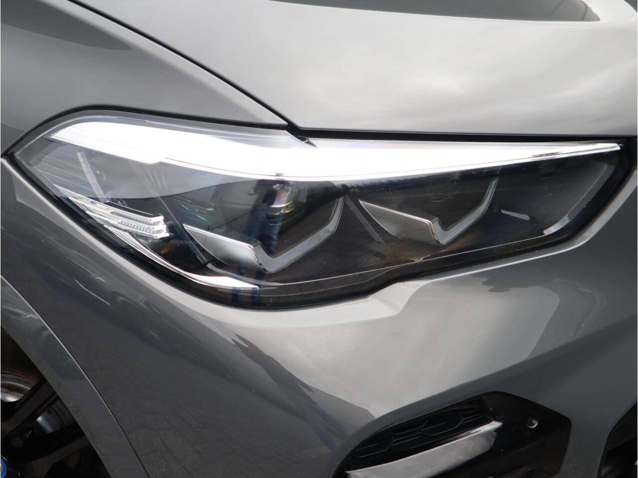 BMW X5 xDrive45e High Executive / Panodak / Camera / Trekhaak