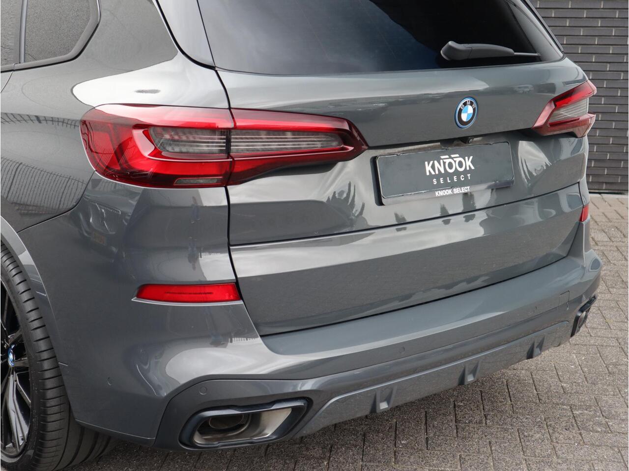BMW X5 xDrive45e High Executive / Panodak / Camera / Trekhaak