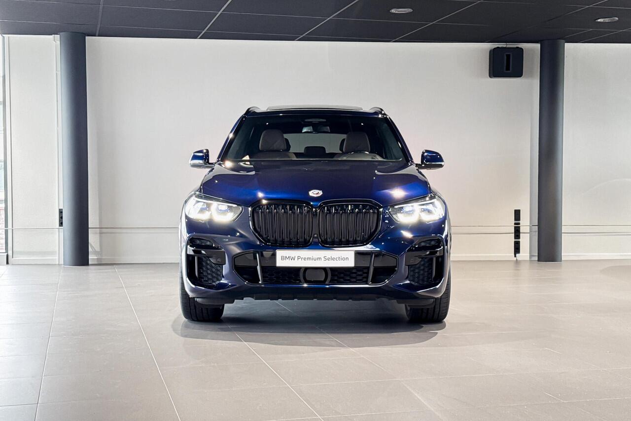 BMW X5 xDrive45e High Executive | M Sport | Glazen Panoramadak | Harman Kardon | Head-up Display | Trekhaak |