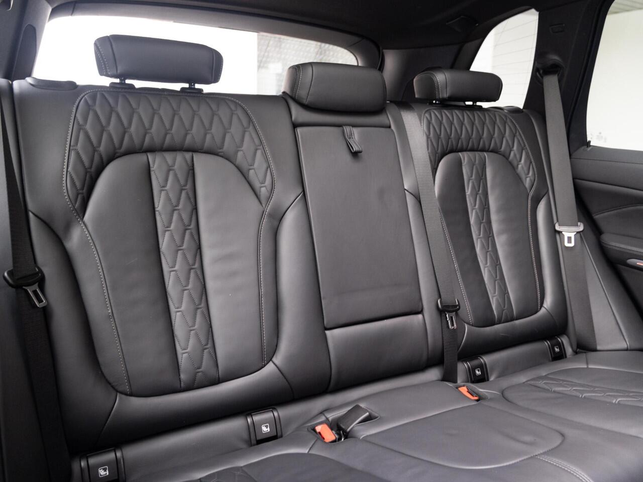 BMW X5 xDrive45e | High Executive | M Sportpakket | Comfort Access | Soft-Close | Panoramadak | Head-Up Display | Harman Kardon | Trekhaak