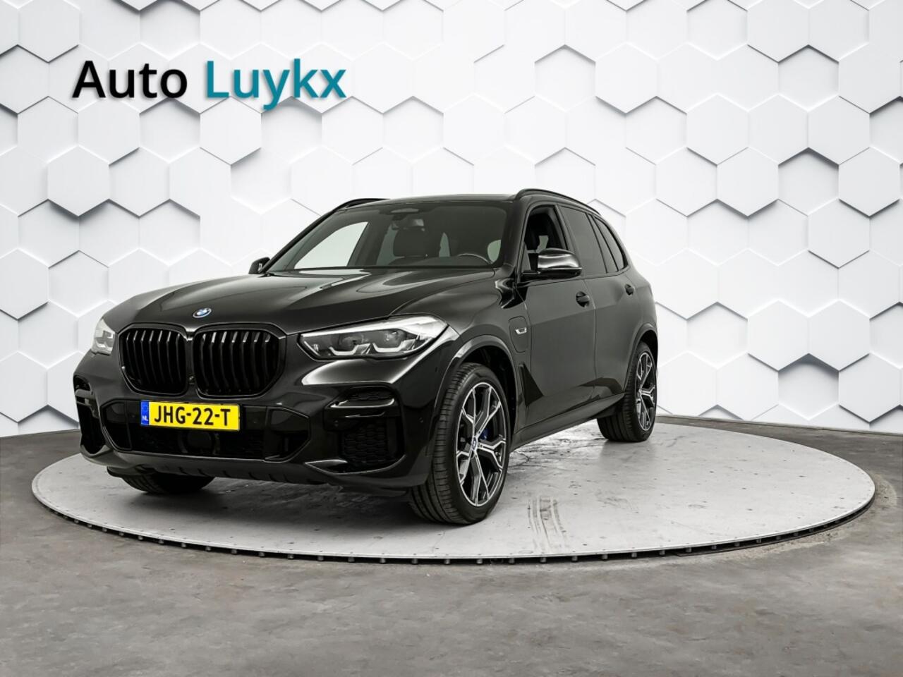 BMW X5 xDrive45e High Executive M-Sport | 21'' L.M. Velgen | Panoramadak | Elektrische Achterklep | Softclose | Premium Audio