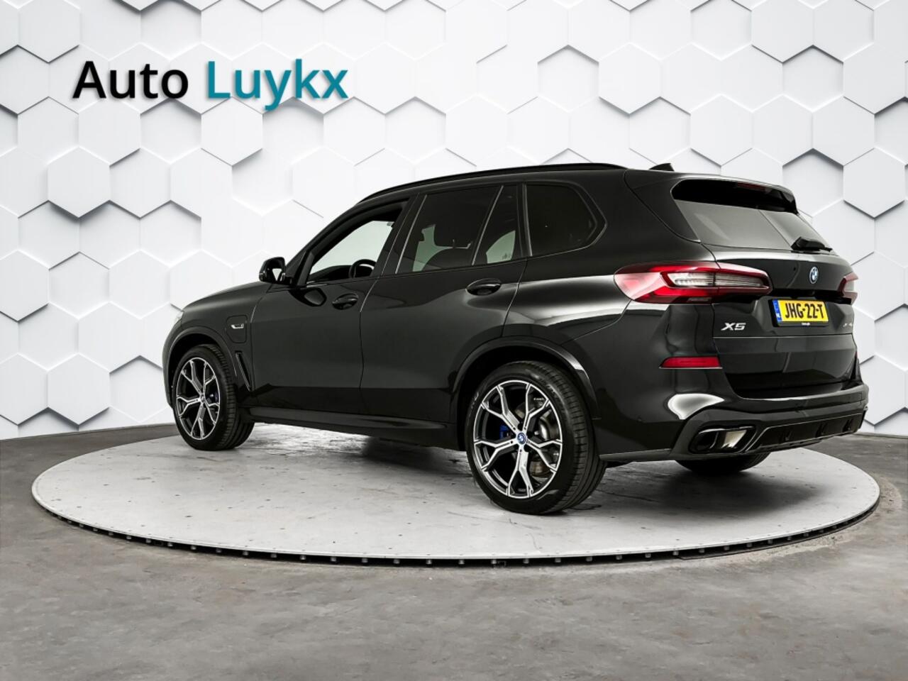 BMW X5 xDrive45e High Executive M-Sport | 21'' L.M. Velgen | Panoramadak | Elektrische Achterklep | Softclose | Premium Audio