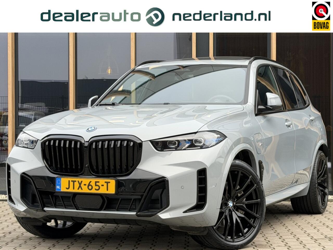 BMW X5 xDrive 50e M-Sport | Skylounge | Driving Assistant | 22 inch