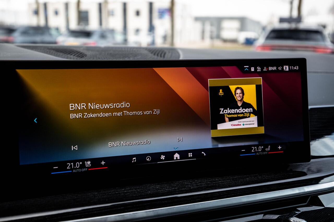 BMW X5 xDrive50e Launch Edition