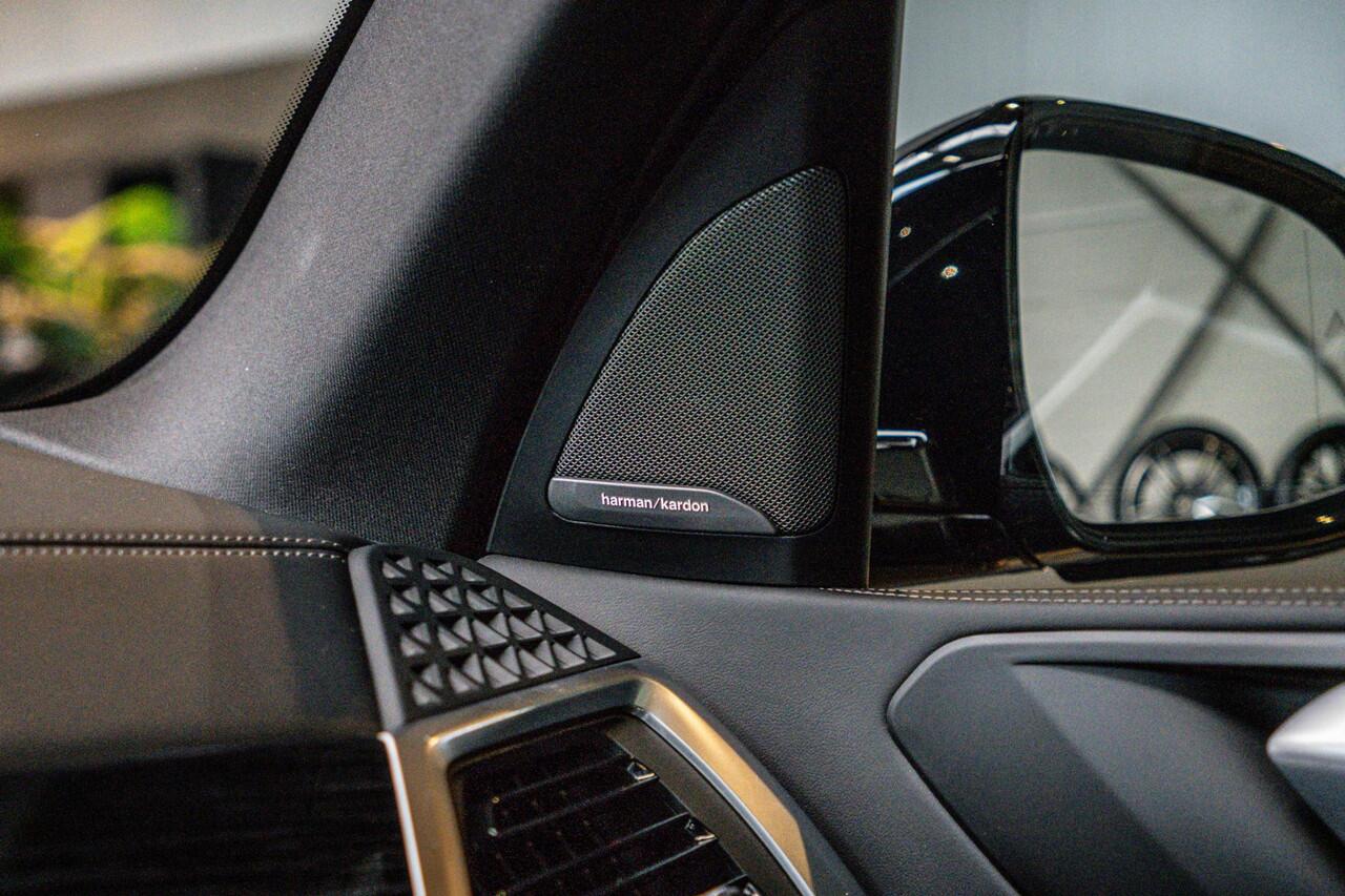 BMW X5 xDrive50e Launch Edition