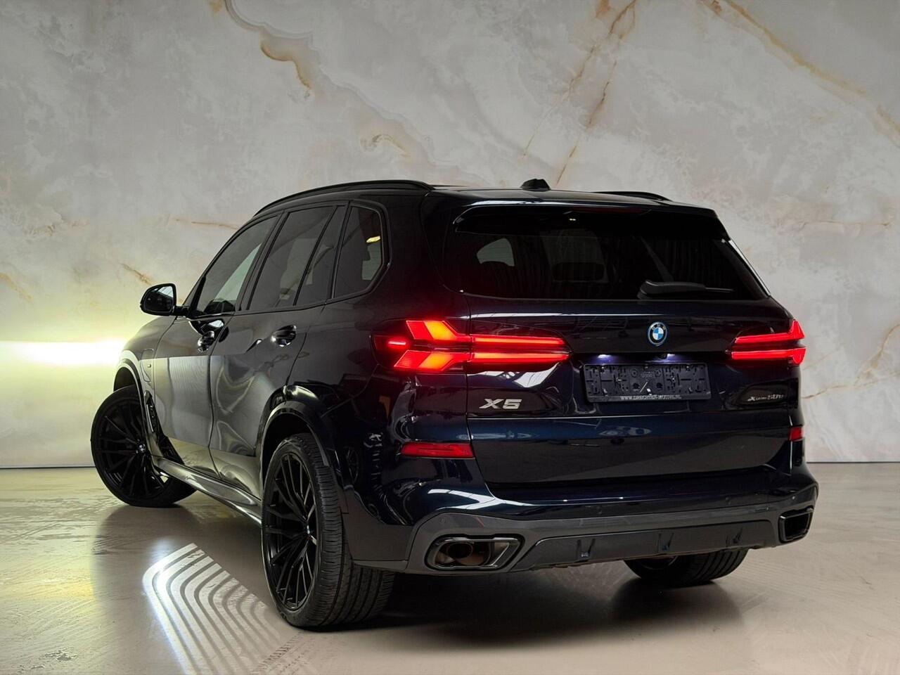 BMW X5 xDrive50e / M uitgevoerd / Carbon / Pano /