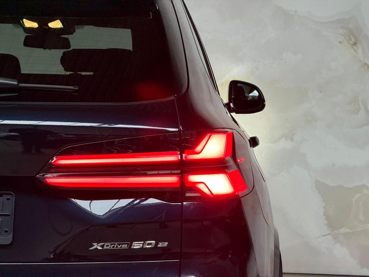 BMW X5 xDrive50e / M uitgevoerd / Carbon / Pano /