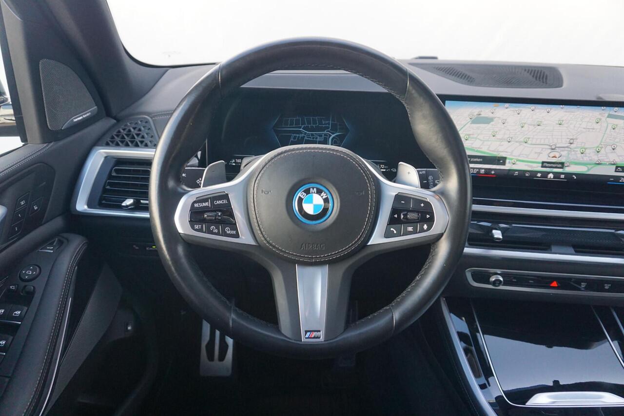 BMW X5 xDrive50e M Sport Pro / Trekhaak / Soft-Close / Comfortstoelen / Driving Assistant Professional / Head-up / Harman Kardon / 21 Inch / Dodehoek detectie