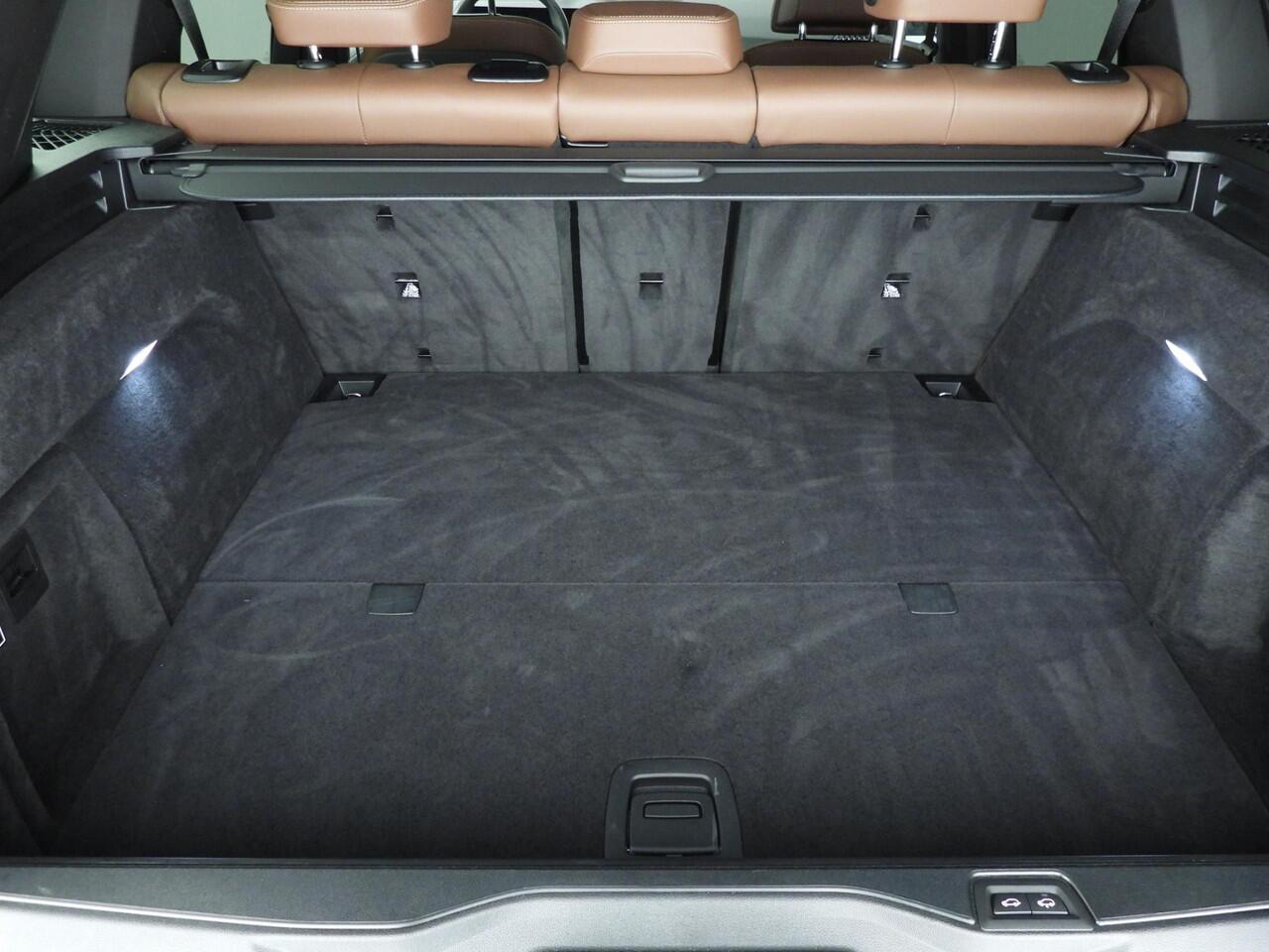 BMW X5 xDrive50e | M-Sportpakket | LED | Leder | HUD | Comfortzetels | Keyles go | Chrome line | DAB | Harman-kardon sound | Alu 21 inch