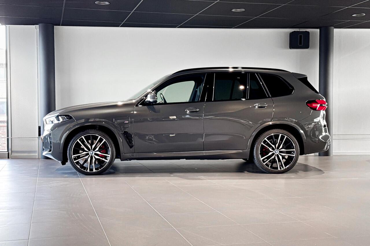 BMW X5 xDrive50e | M Sport | Sky Lounge | Stoelventilatie | Iconic Glow | Trekhaak |