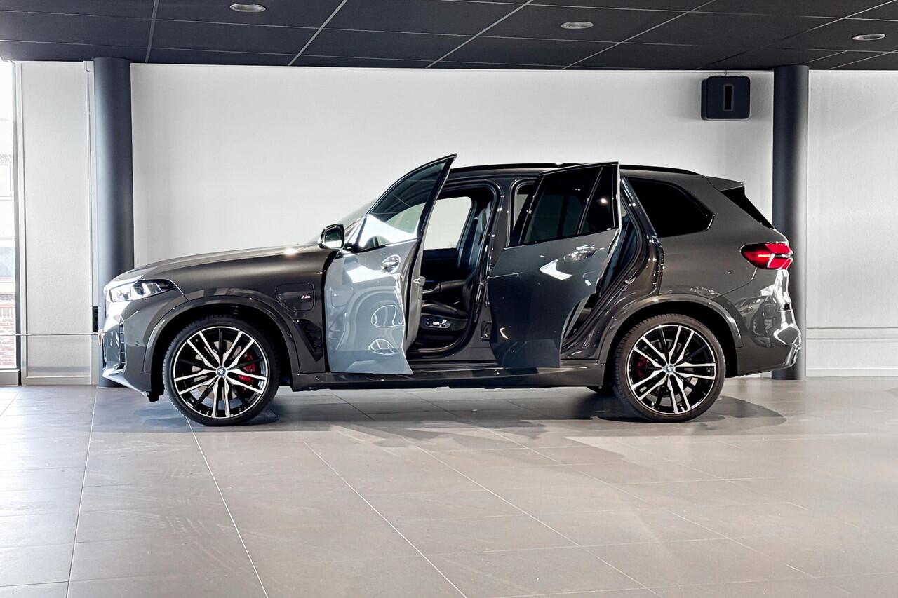 BMW X5 xDrive50e | M Sport | Sky Lounge | Stoelventilatie | Iconic Glow | Trekhaak |