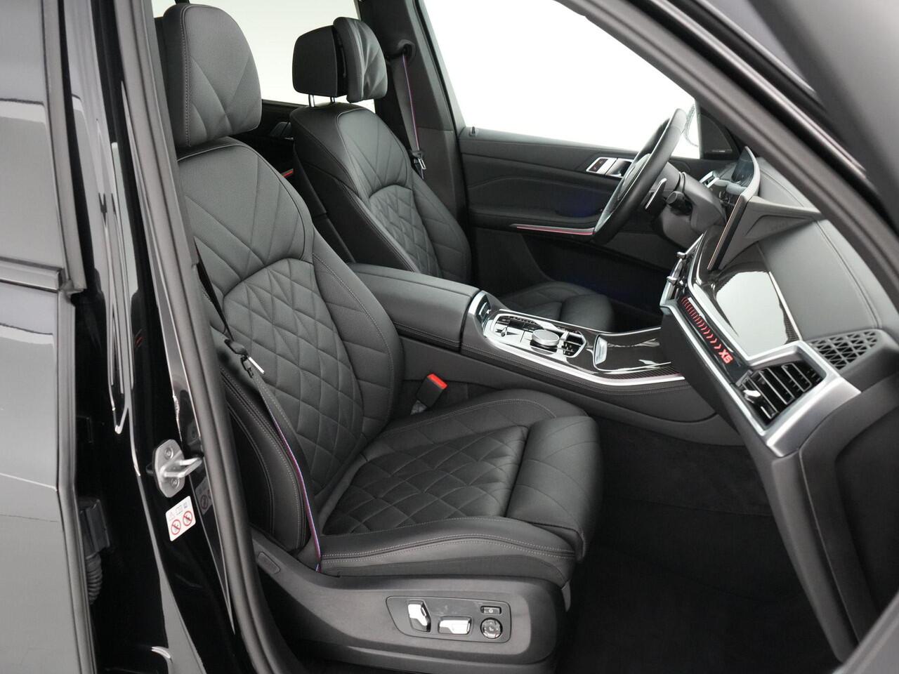 BMW X5 489pk xDrive50e |BTW-auto|M-sport|innovation pack|pano|Harman&Kardon|memory|carbon interieur|HUD|Apple Carplay|360 camera|elek. trekhaak|luchtvering|blind spot|22"|