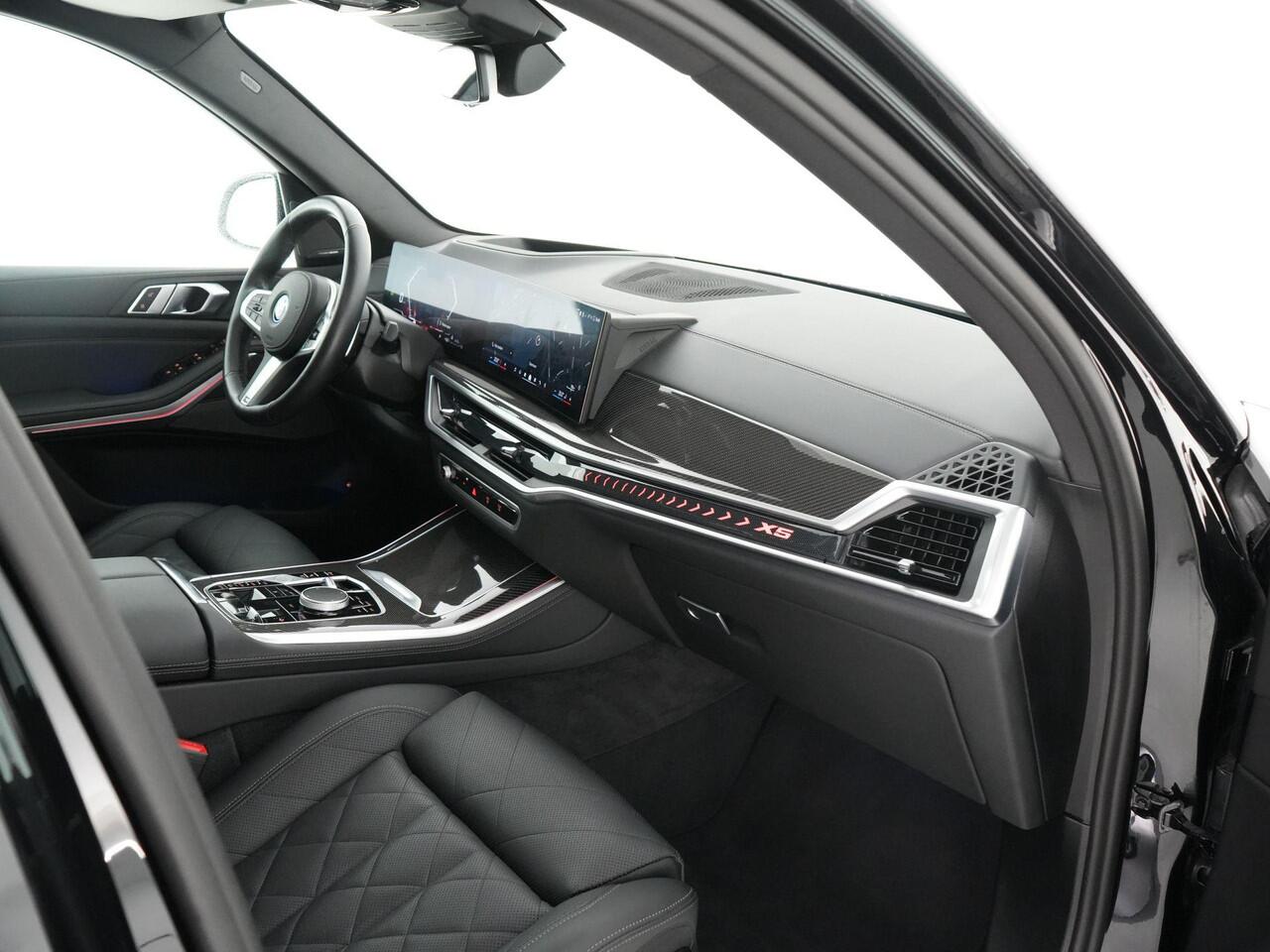 BMW X5 489pk xDrive50e |BTW-auto|M-sport|innovation pack|pano|Harman&Kardon|memory|carbon interieur|HUD|Apple Carplay|360 camera|elek. trekhaak|luchtvering|blind spot|22"|