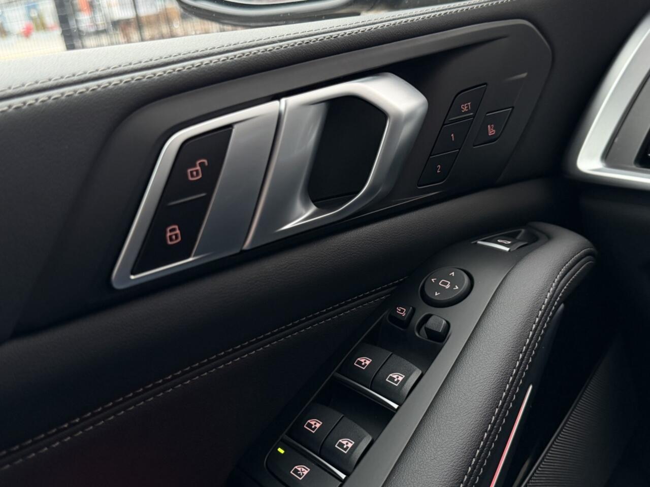 BMW X5 xDrive50e M-Sport | Head-up | Driving Assistant | 22 inch | Pan