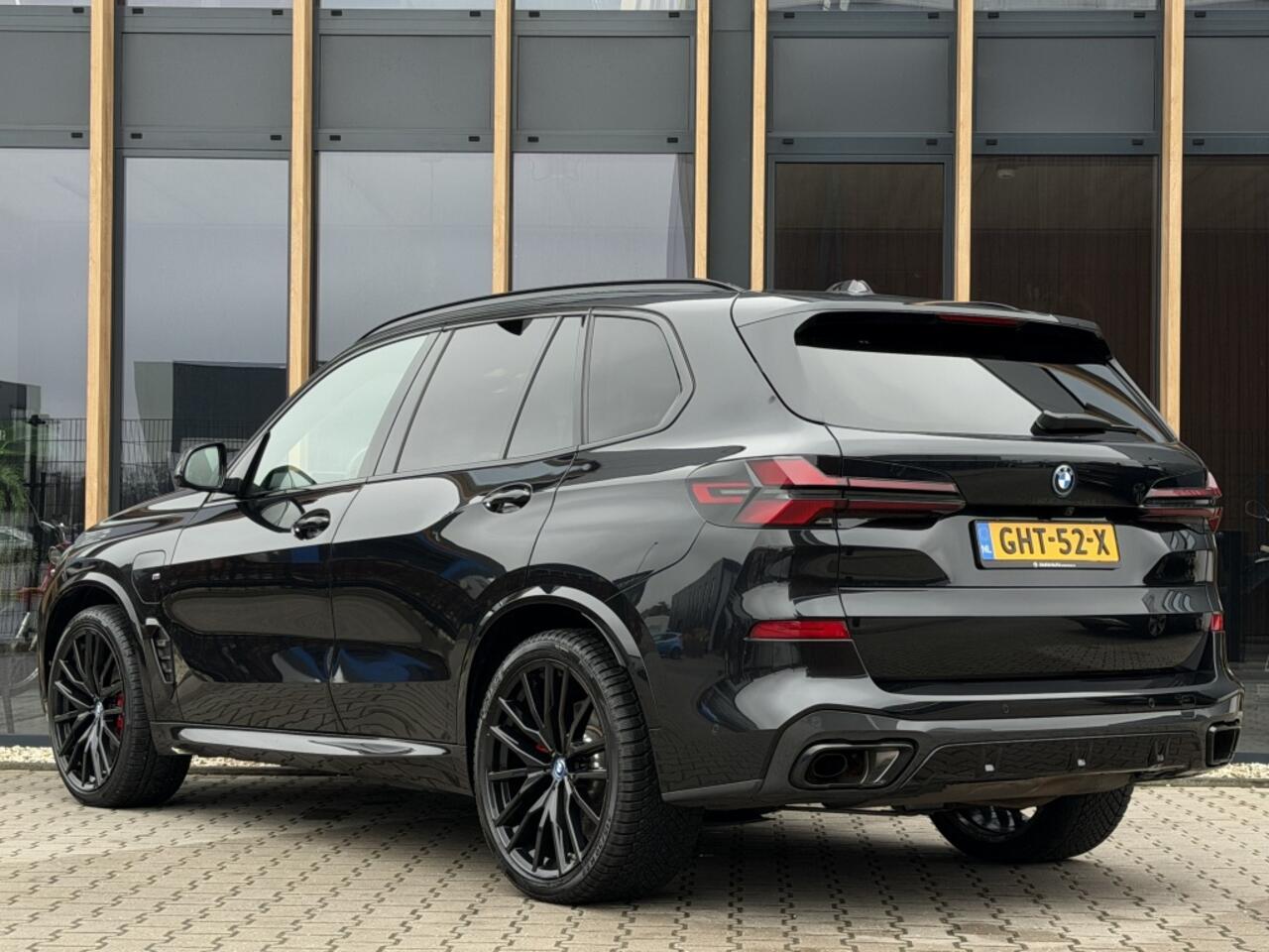BMW X5 xDrive50e M-Sport | Head-up | Driving Assistant | 22 inch | Pan
