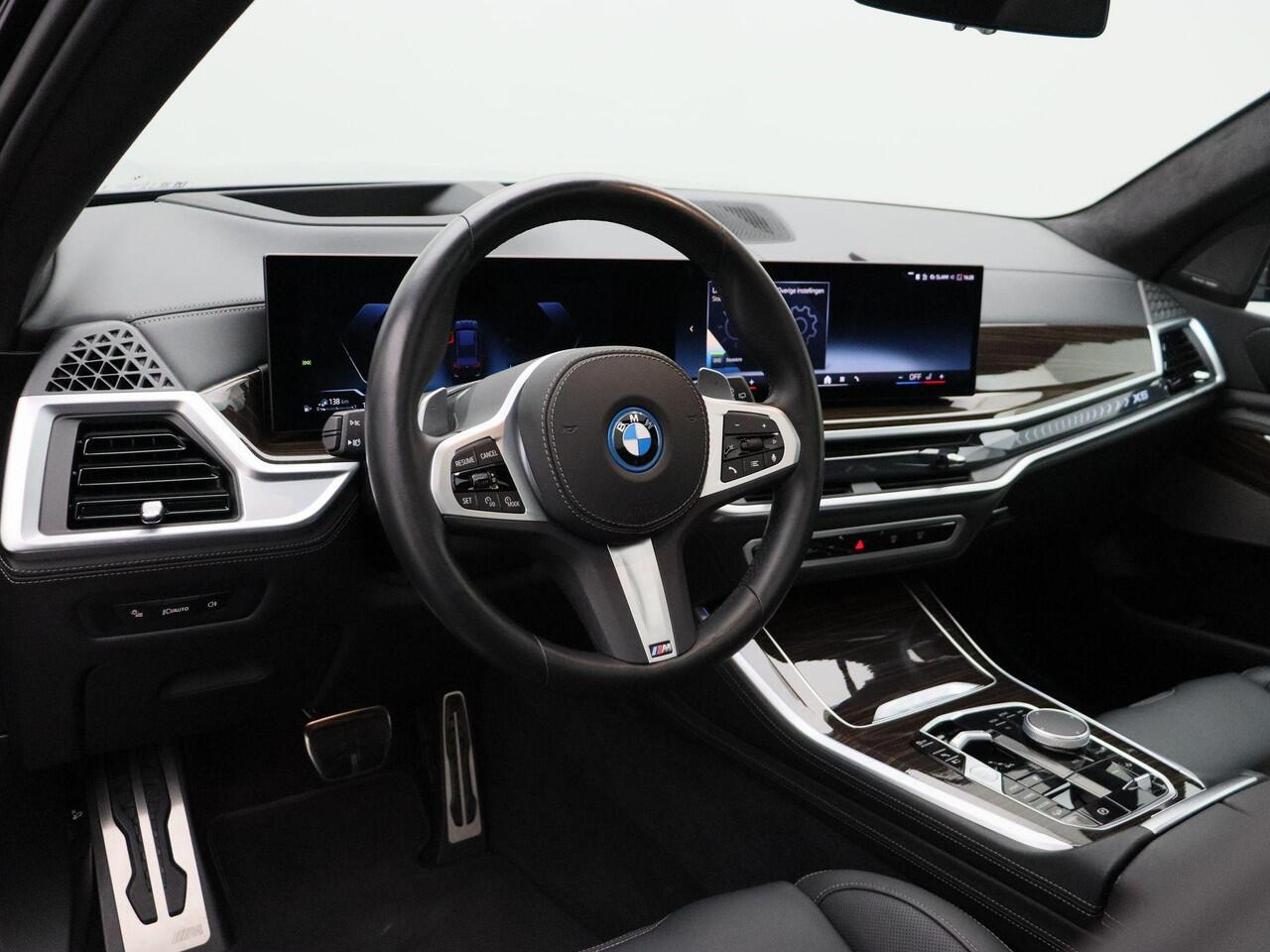 BMW X5 xDrive50e Launch Edition M Sportpkket Pro | Panoramadak | Driving Assist Prof | Stoelventilatie | Harman Kardon | 22" | Lentevoordeel