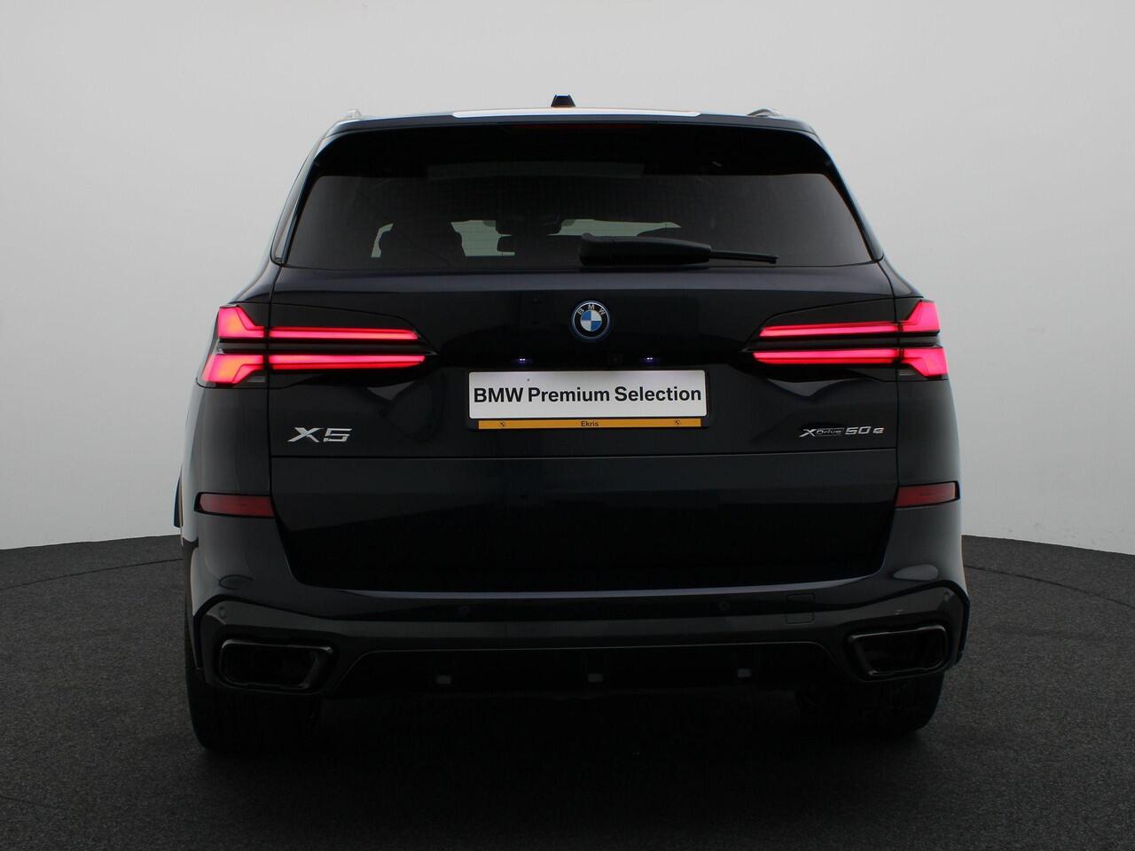 BMW X5 xDrive50e Launch Edition M Sportpkket Pro | Panoramadak | Driving Assist Prof | Stoelventilatie | Harman Kardon | 22" | Lentevoordeel