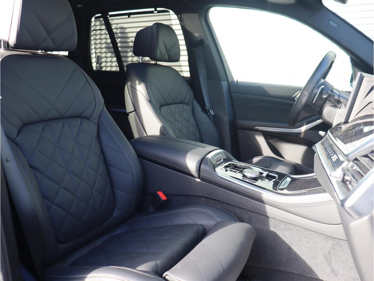 BMW X5 xDrive50e | High Executive | M Sportpakket | Trekhaak | Panodak | Driving Assistant Prof. | Parking Assistant Prof. | Head-Up | Harman Kardon | Comfort Access | Active Steering | 22'' LMV